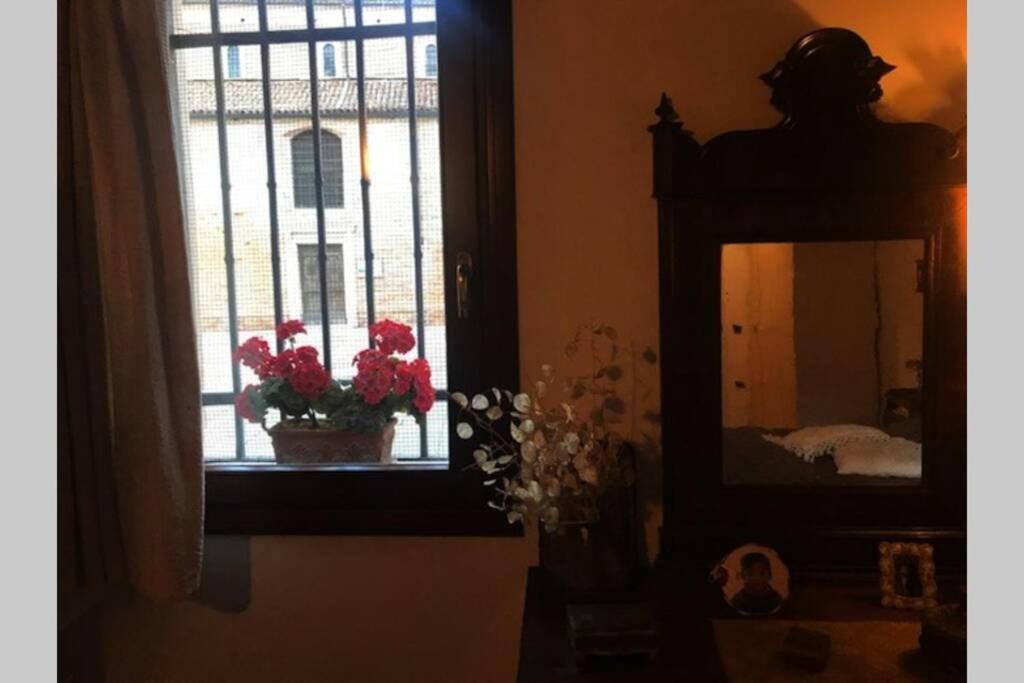 Appartamento Tipico Con Corte Privata البندقية المظهر الخارجي الصورة